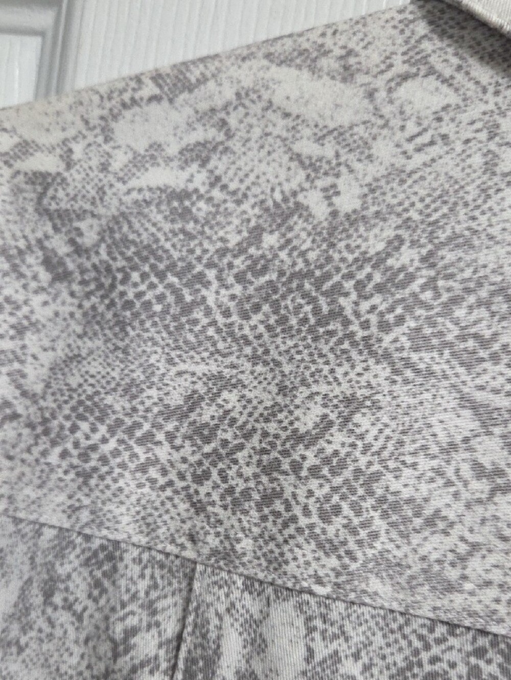 Chico's Light Gray Python-Print Zip Front Jacket - Picture 5 of 6